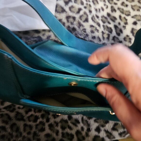 LuxeBold | Vegan Leather Slouchy Teal Shoulder Ajustable Strap Hobo Bag - NWOT - Picture 10 of 15